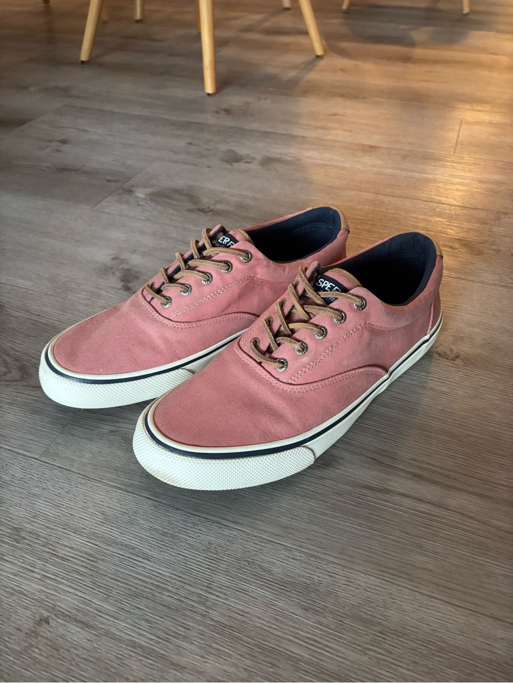 Sperry Men’s Low-Top Canvas Sneakers in Rose